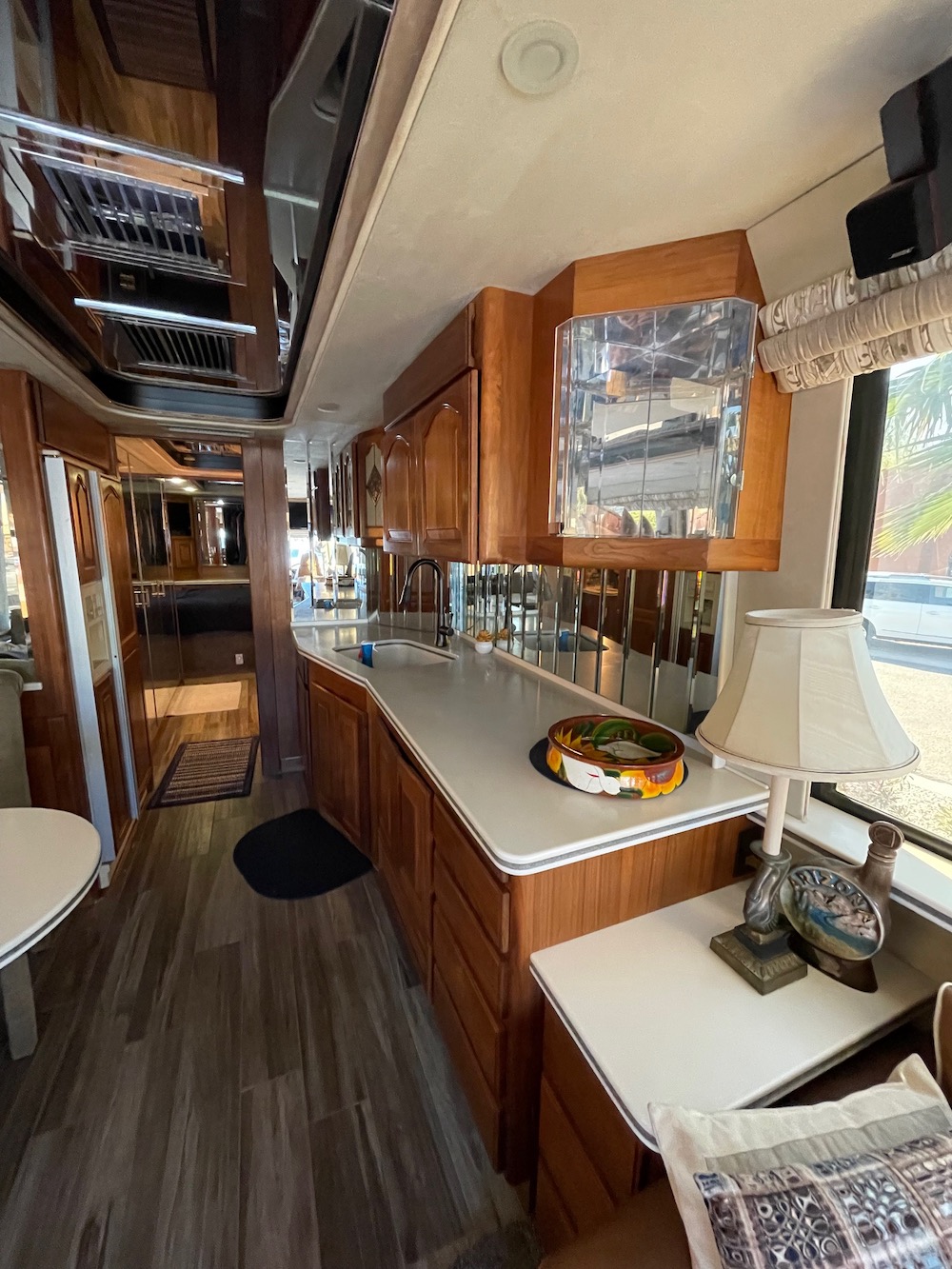 1998 Prevost Prevost Country Coach For Sale