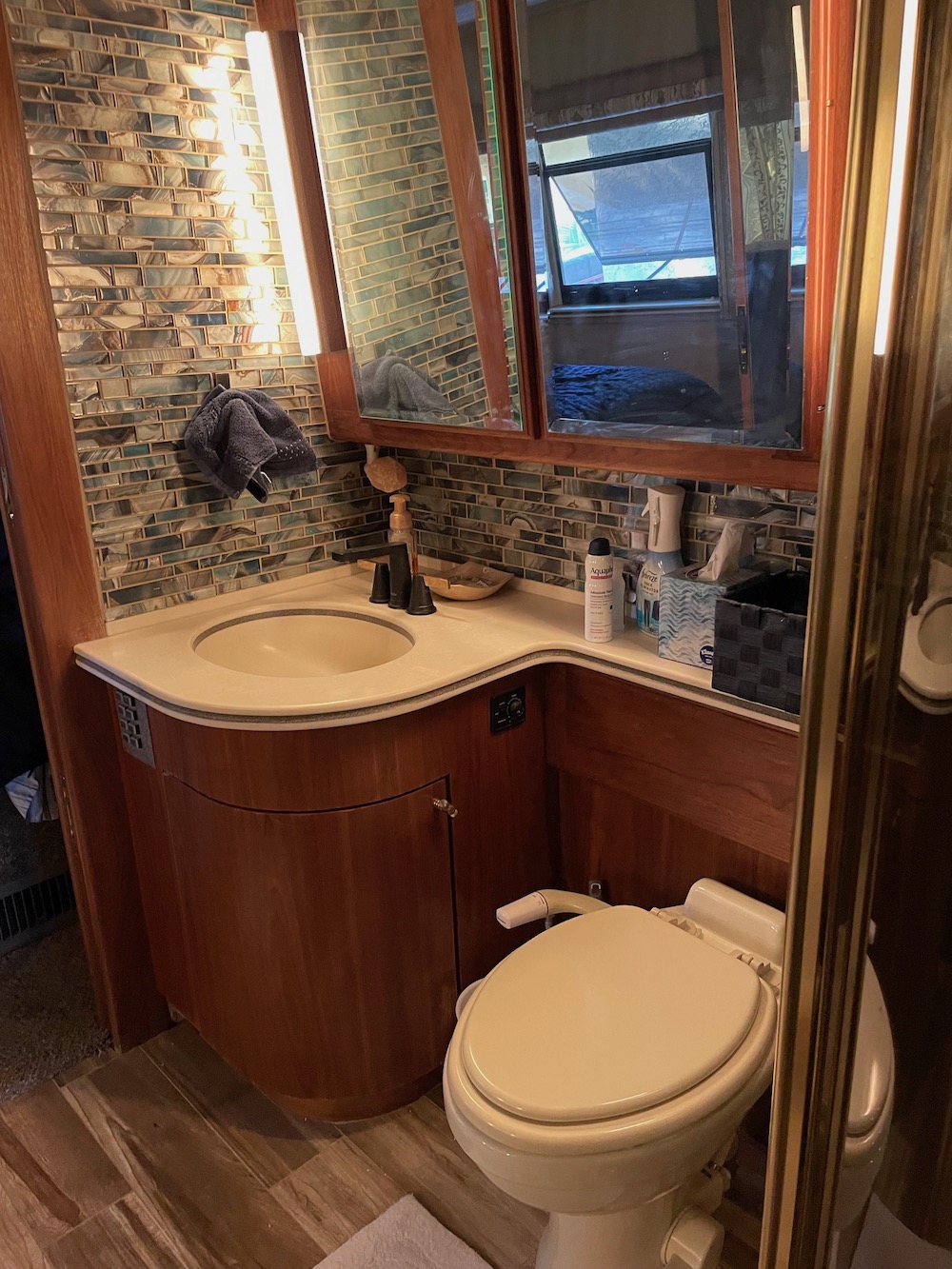 1998 Prevost Prevost Country Coach For Sale