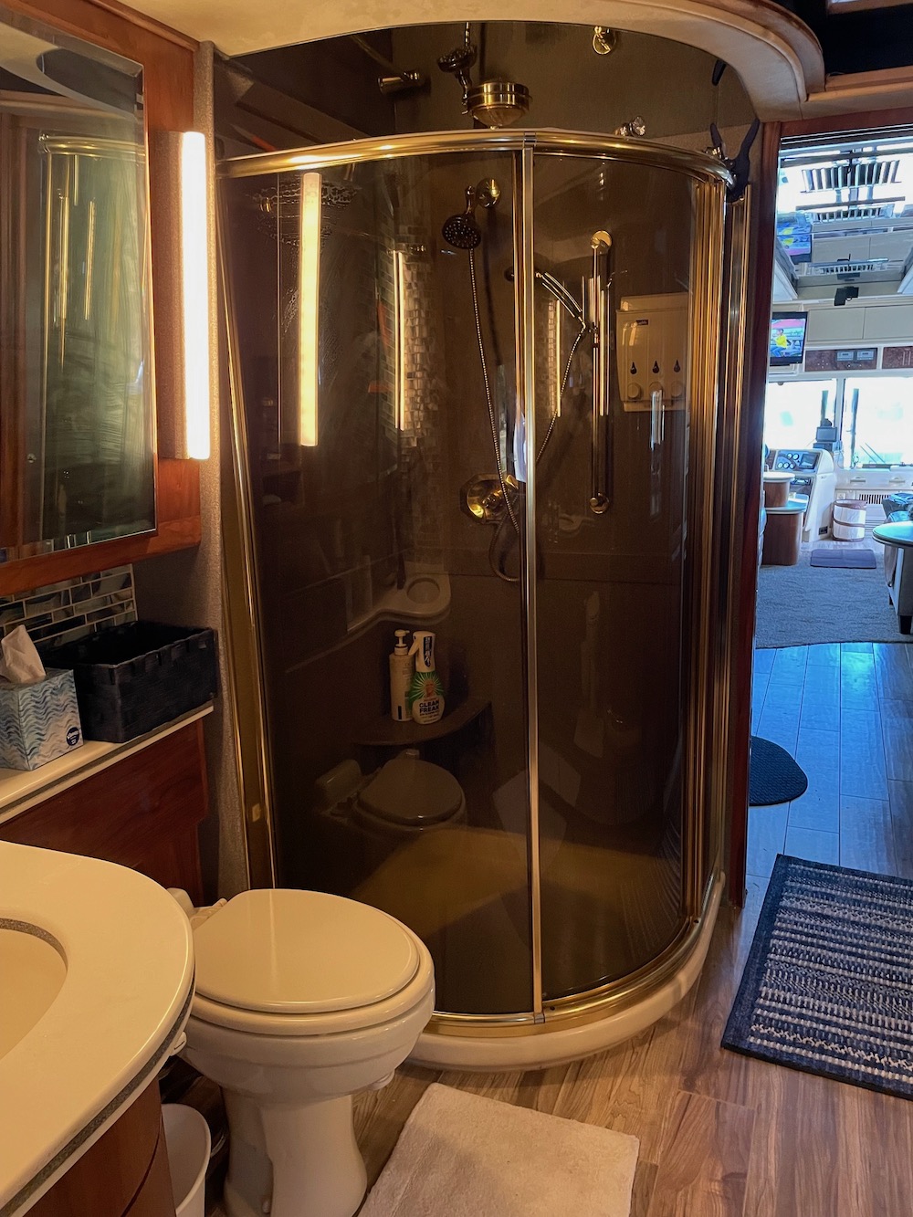 1998 Prevost Prevost Country Coach For Sale