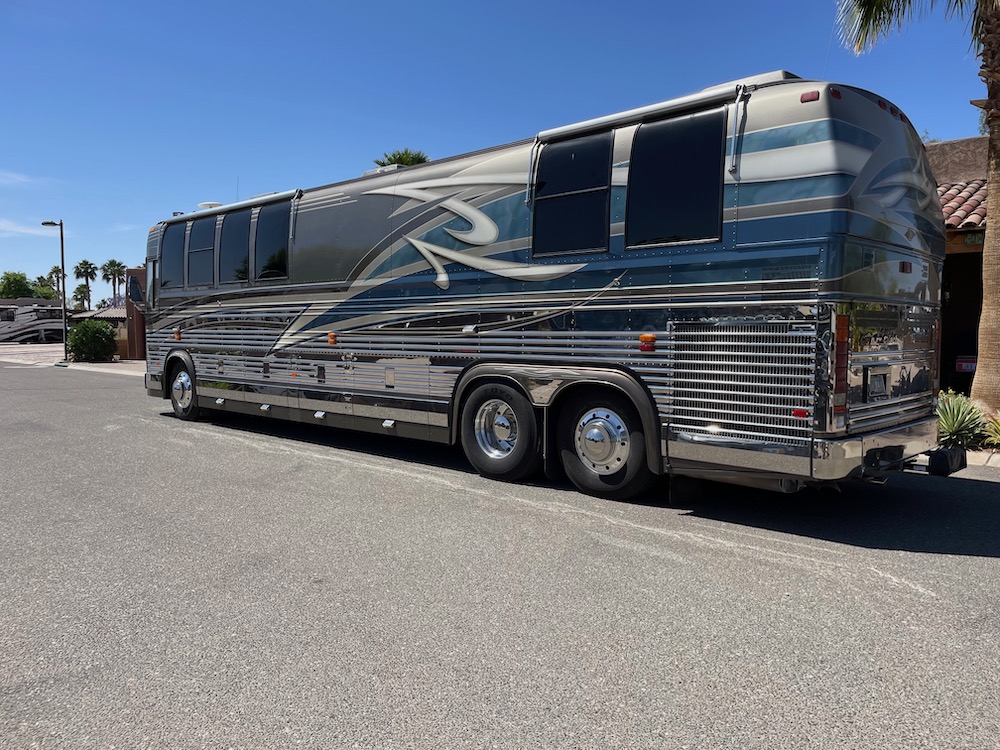 1998 Prevost Prevost Country Coach For Sale