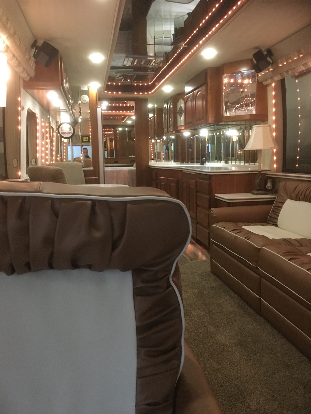 1998 Prevost Prevost Country Coach For Sale