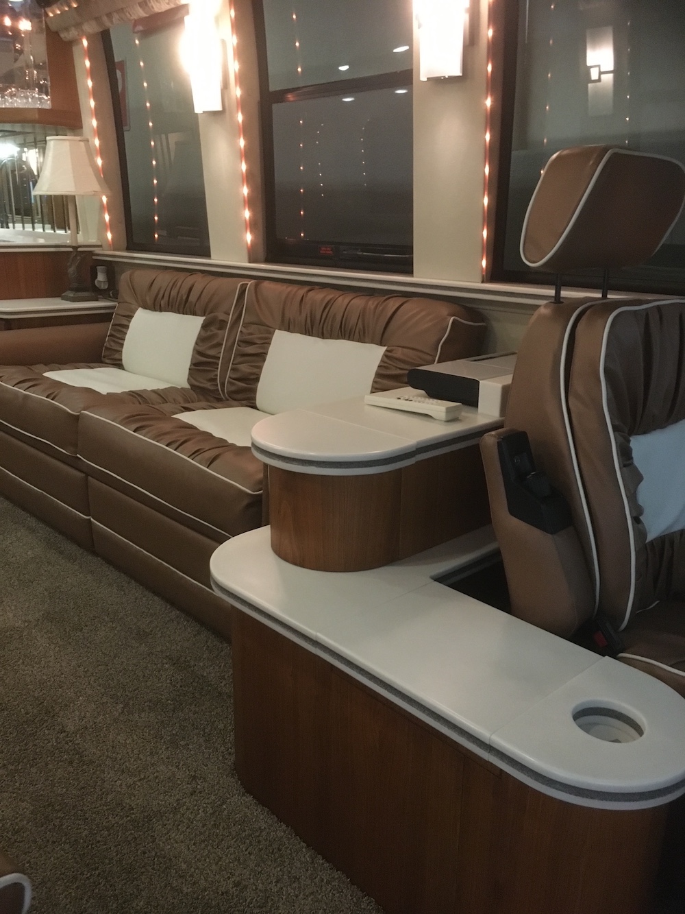 1998 Prevost Prevost Country Coach For Sale