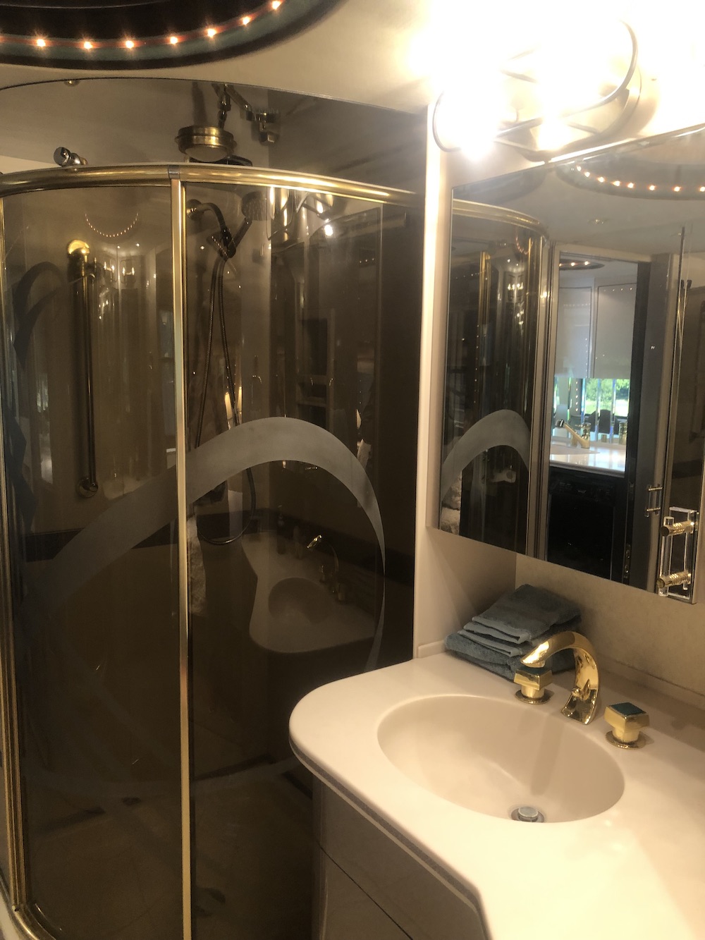 1998 Prevost Country Coach XL For Sale