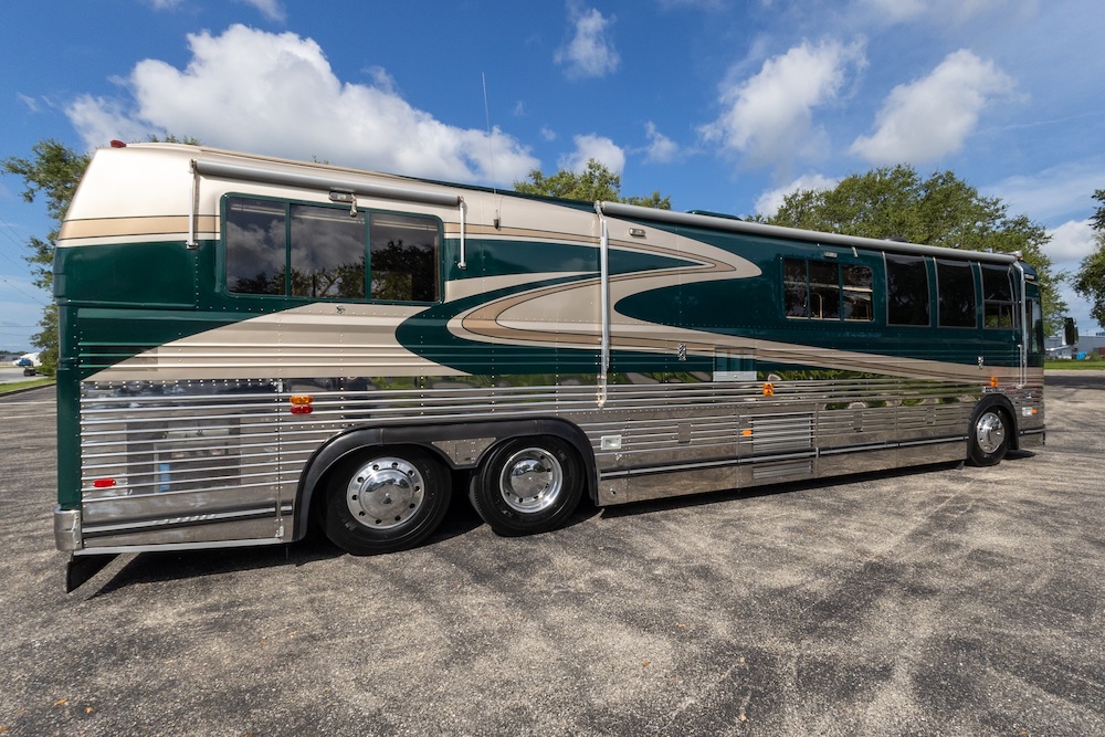 1998 Prevost Liberty XL  For Sale