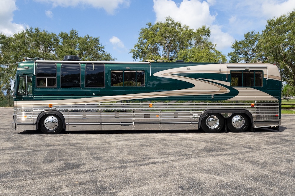 1998 Prevost Liberty XL  For Sale
