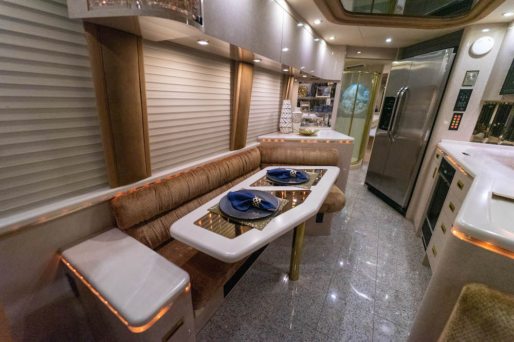 1998 Prevost Marathon XL For Sale