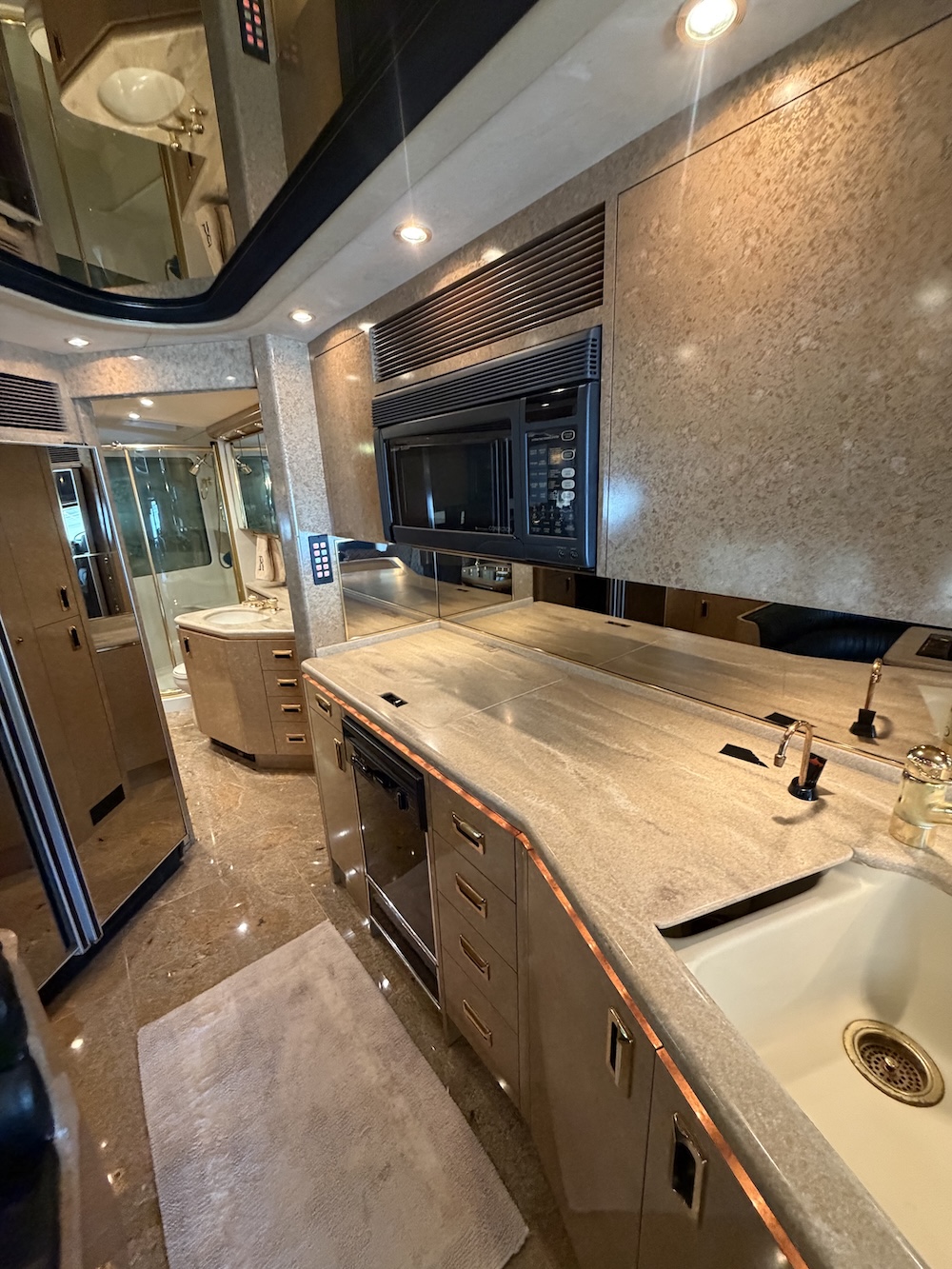 1998 Prevost Marathon XL For Sale