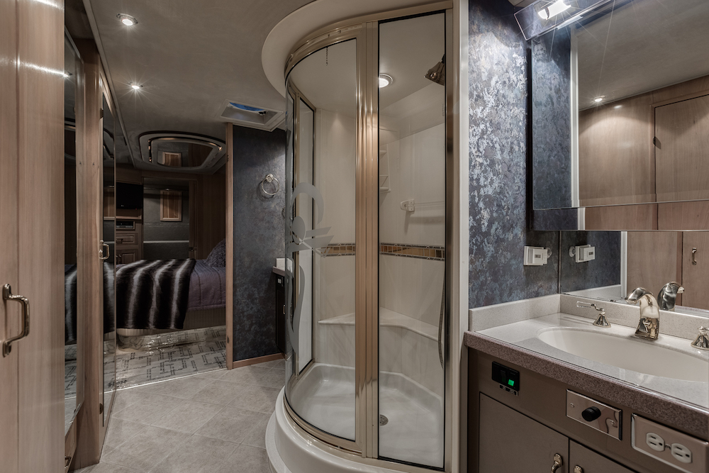 1998 Prevost Royale XL For Sale
