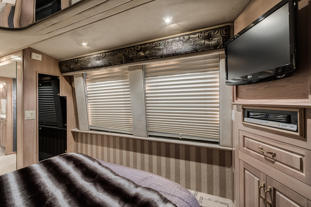1998 Prevost Royale XL For Sale