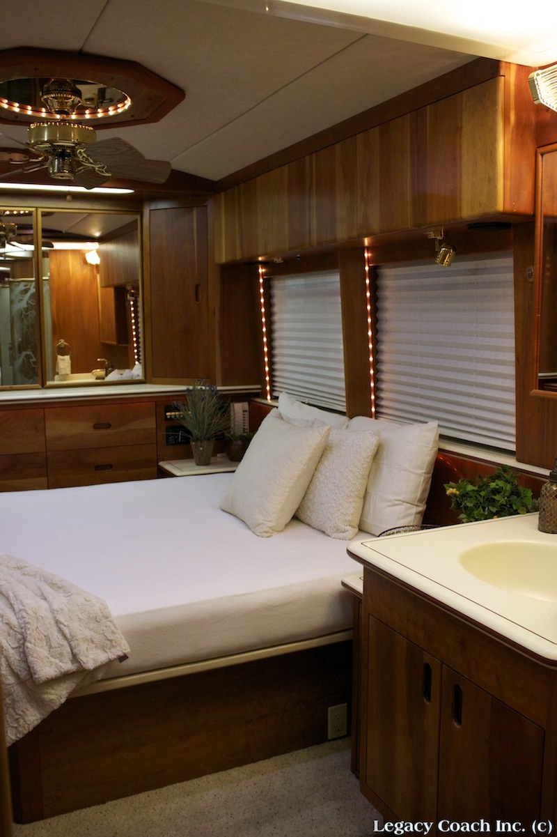 1999 Prevost Angola XL For Sale