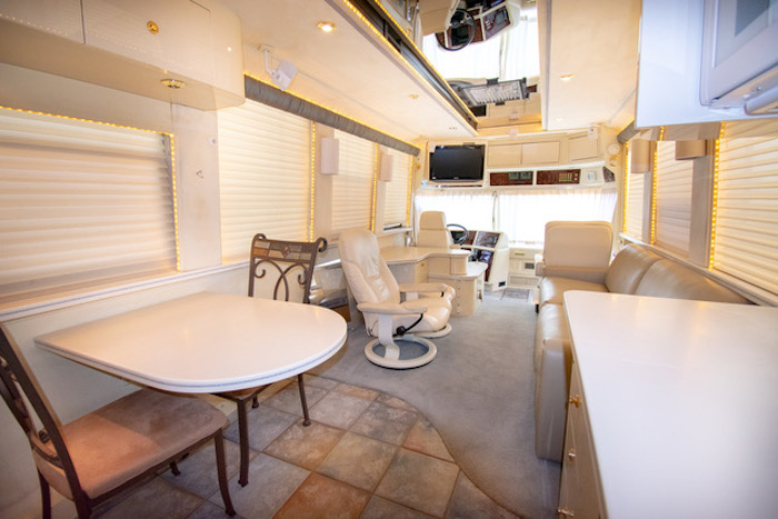 1999 Prevost Country Coach XL For Sale