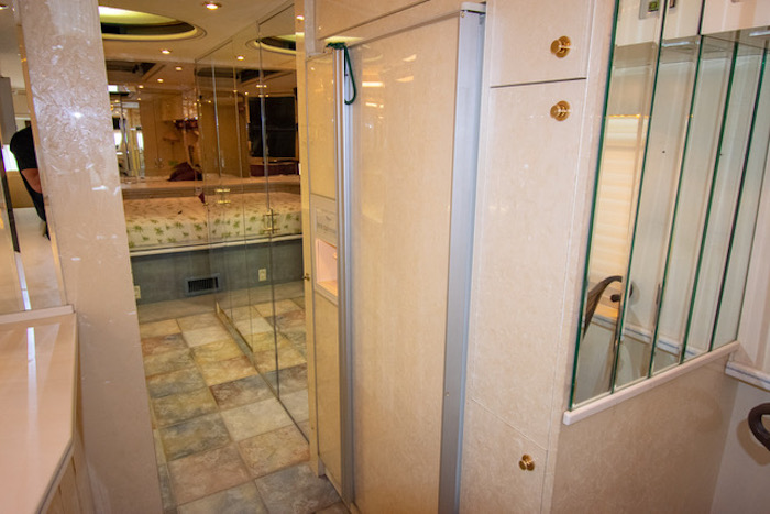 1999 Prevost Country Coach XL For Sale