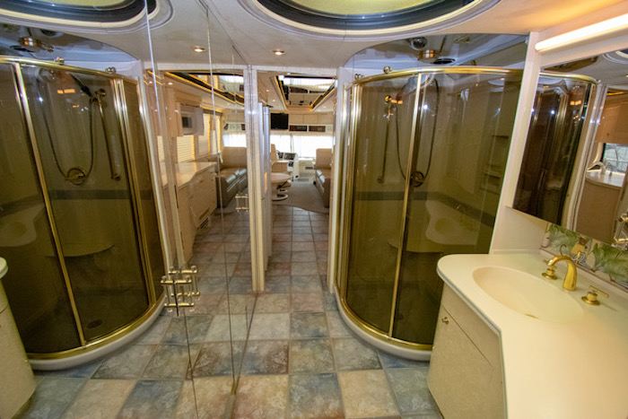 1999 Prevost Country Coach XL For Sale