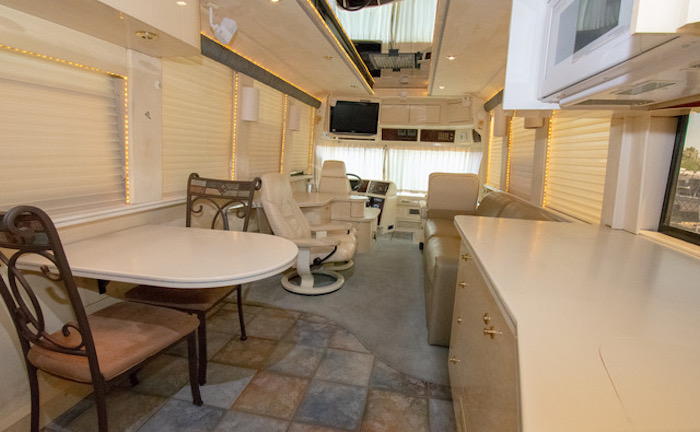 1999 Prevost Country Coach XL For Sale