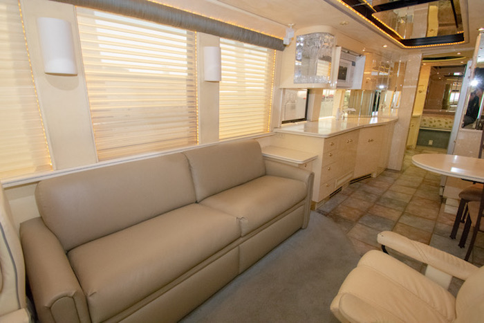 1999 Prevost Country Coach XL For Sale