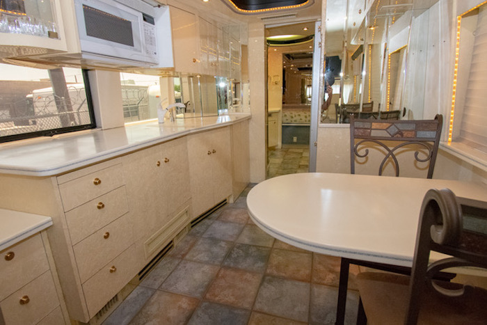 1999 Prevost Country Coach XL For Sale