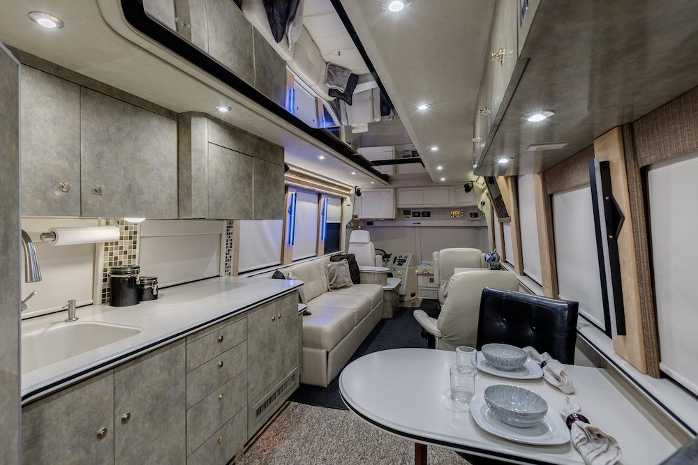 1999 Prevost Country Coach XL For Sale