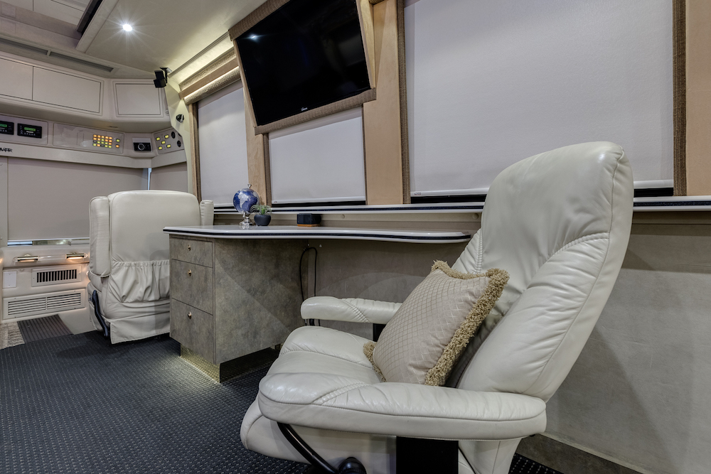 1999 Prevost Country Coach XL For Sale