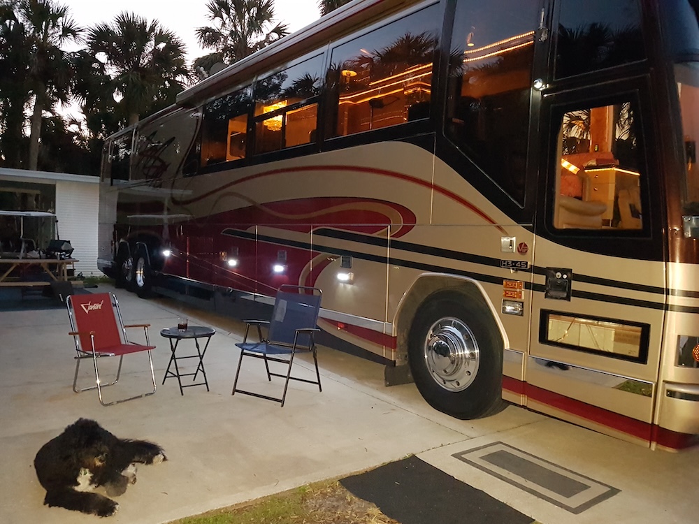 1999 Prevost Featherlite H3-45 For Sale