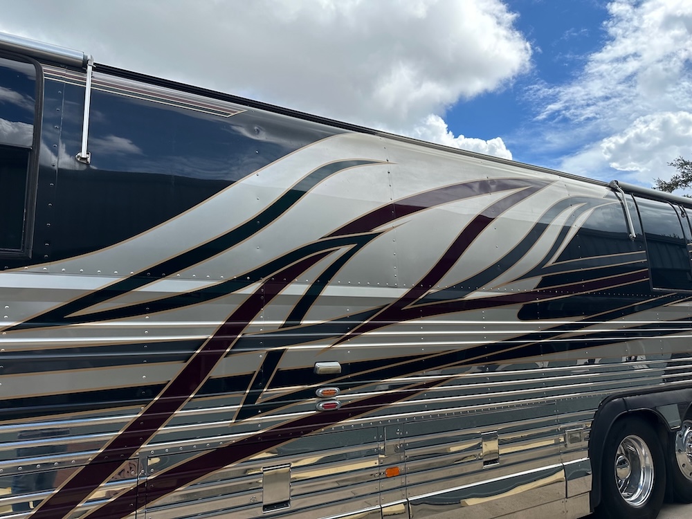 1998 Prevost FeatherliteXL For Sale