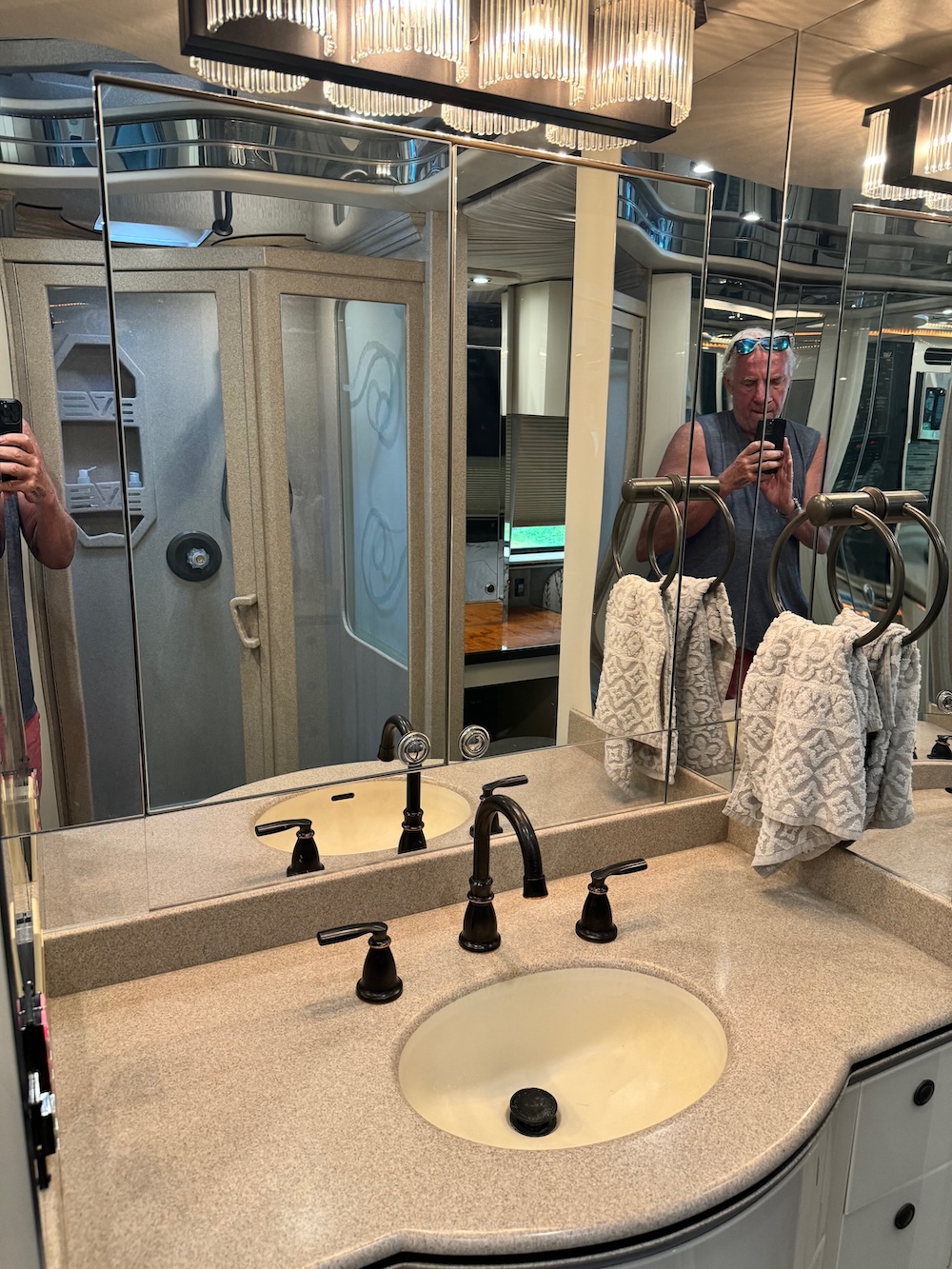 1999 Prevost Featherlite XL For Sale