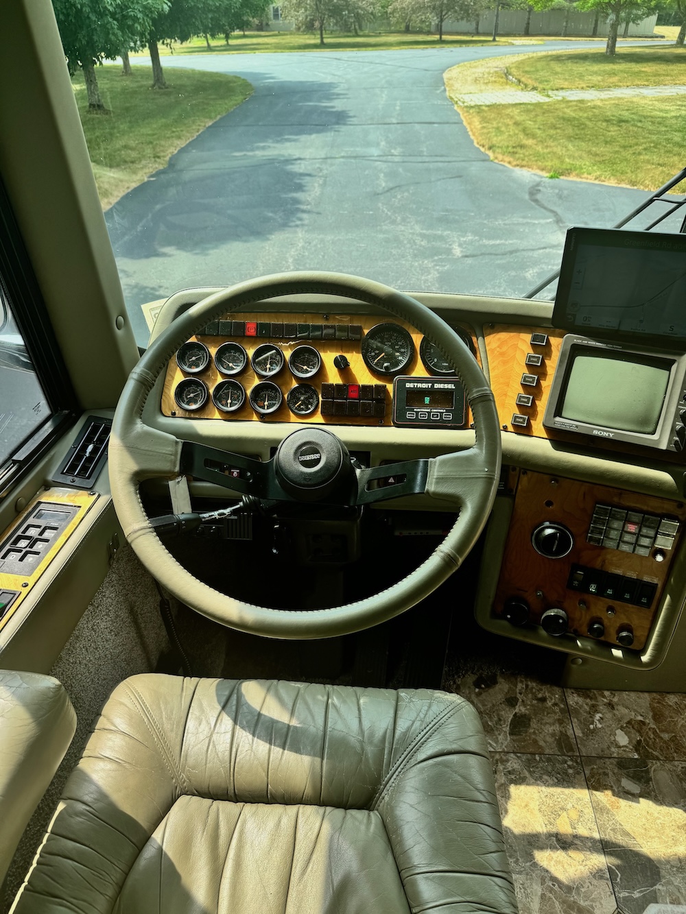 1999 Prevost Featherlite XL For Sale