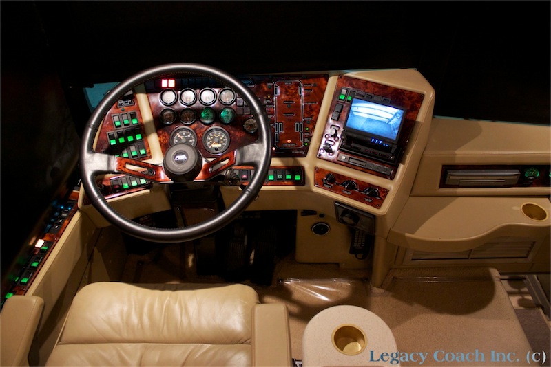 1999 Prevost Liberty XL For Sale