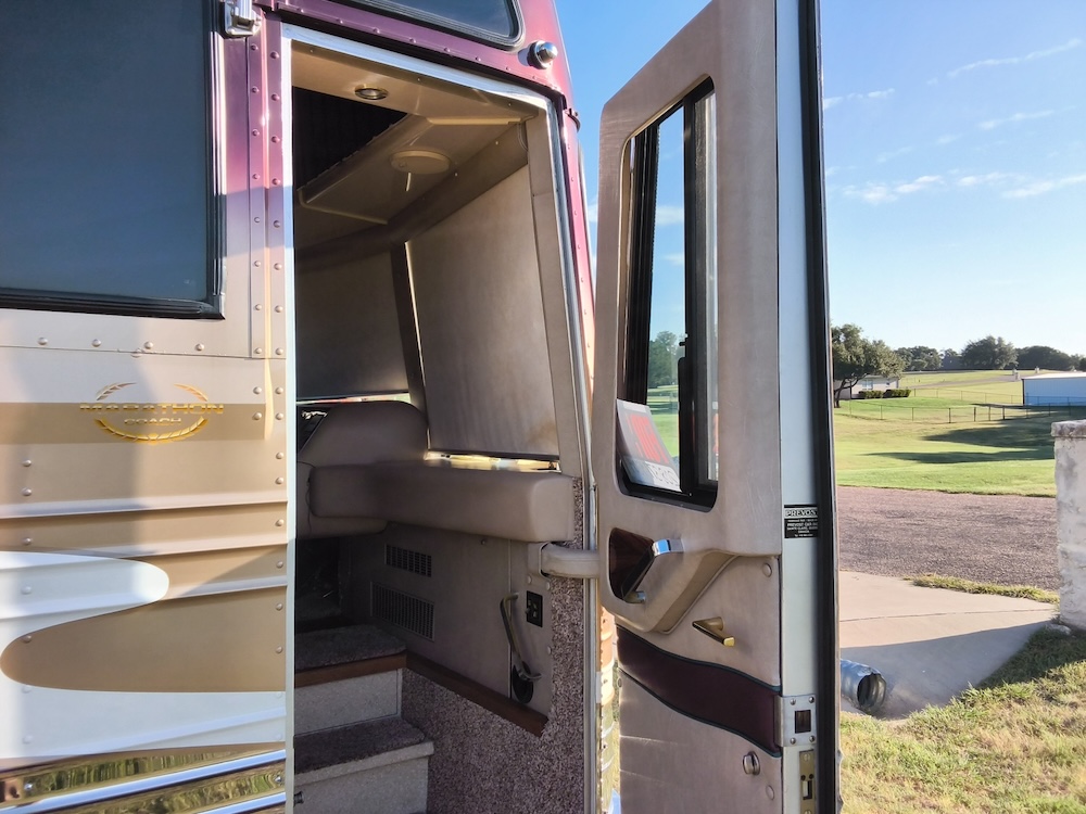 1998 Prevost Marathon XL For Sale