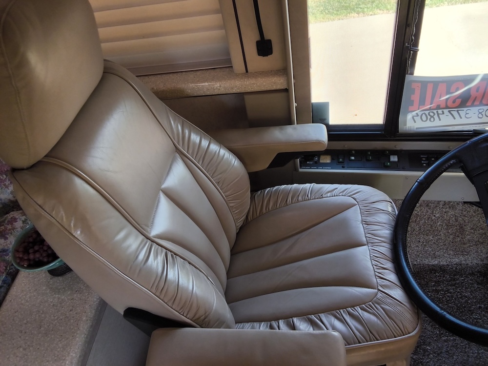 1998 Prevost Marathon XL For Sale