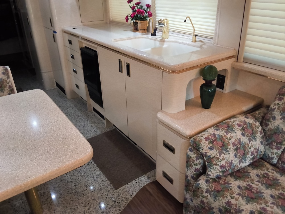 1998 Prevost Marathon XL For Sale