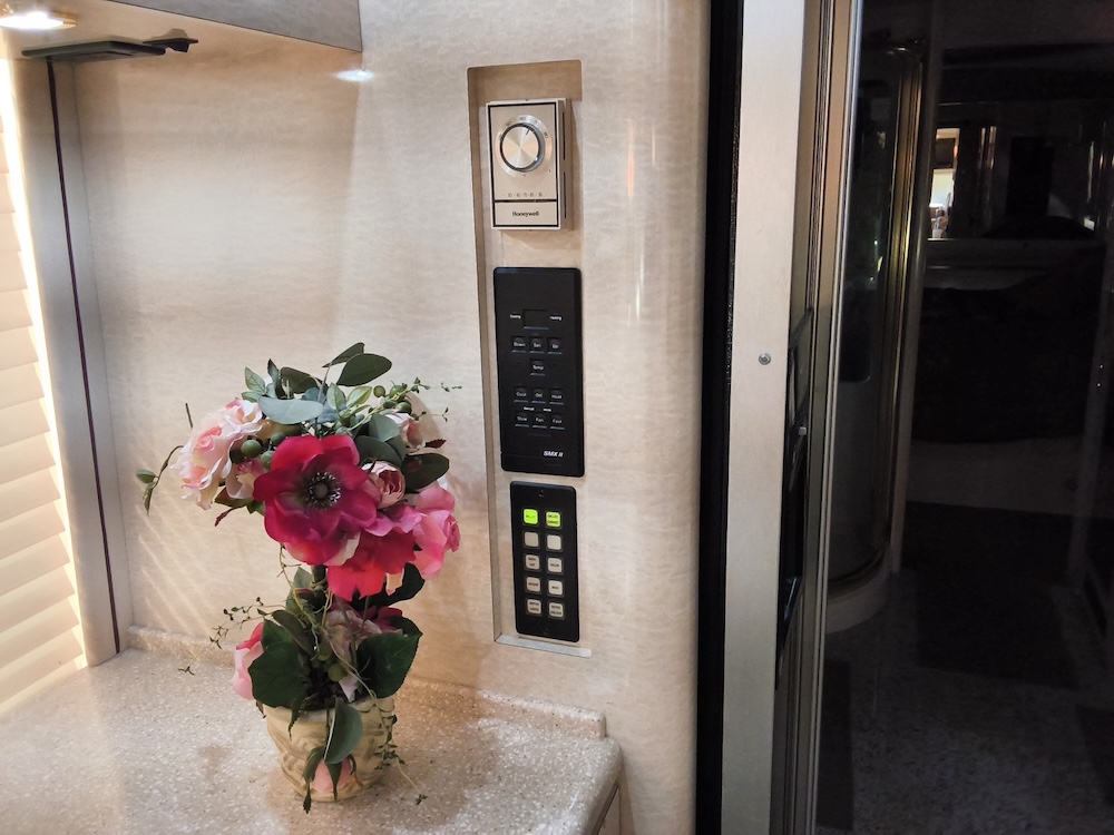 1998 Prevost Marathon XL For Sale