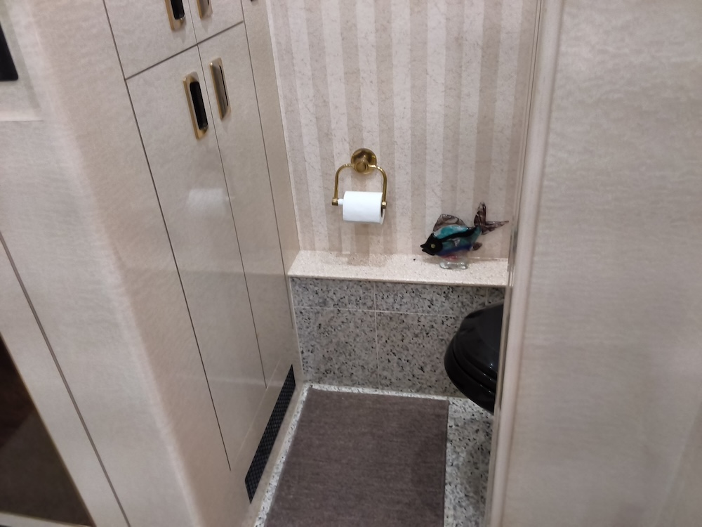 1998 Prevost Marathon XL For Sale