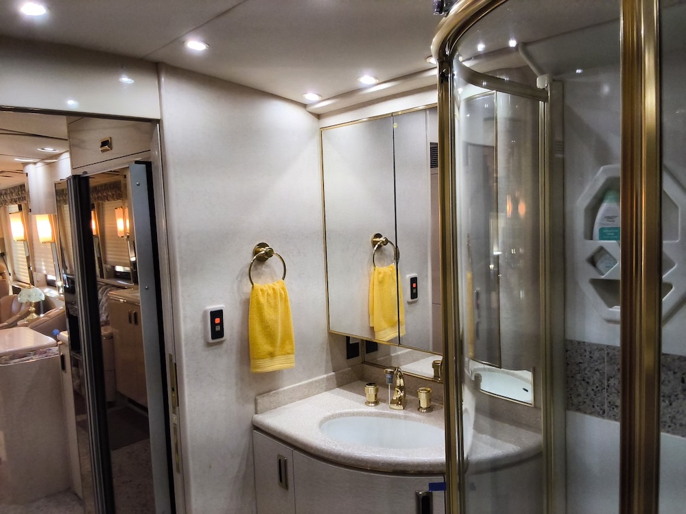 1998 Prevost Marathon XL For Sale