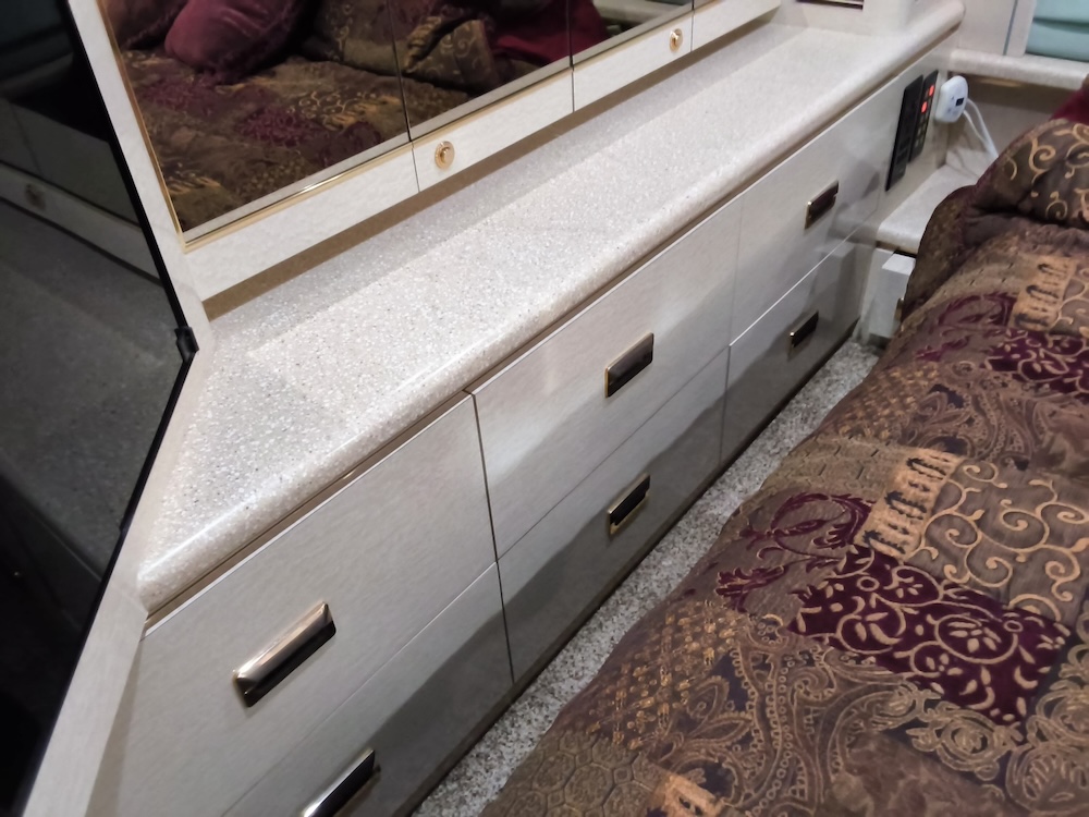 1998 Prevost Marathon XL For Sale