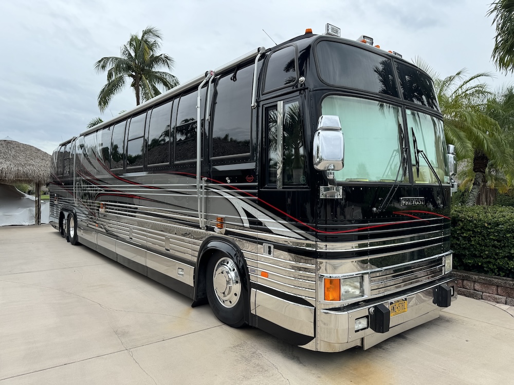 1999 Prevost Marathon XL For Sale