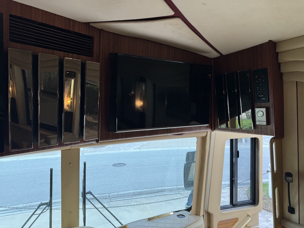 1999 Prevost Marathon XL For Sale