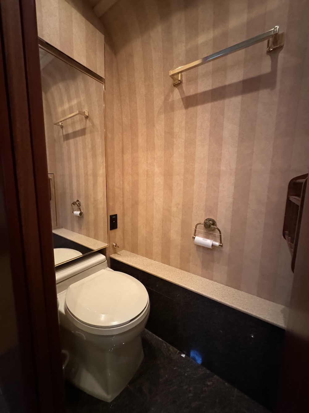 1999 Prevost Marathon XL For Sale