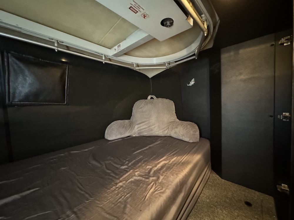 1999 Prevost Marathon XL For Sale