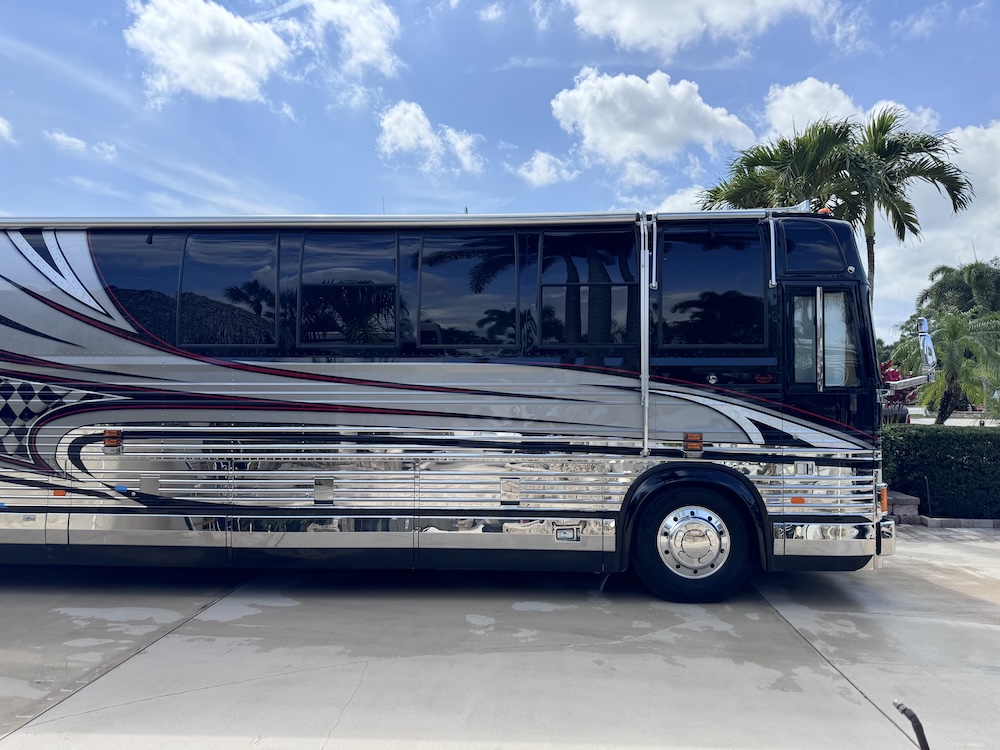 1999 Prevost Marathon XL For Sale
