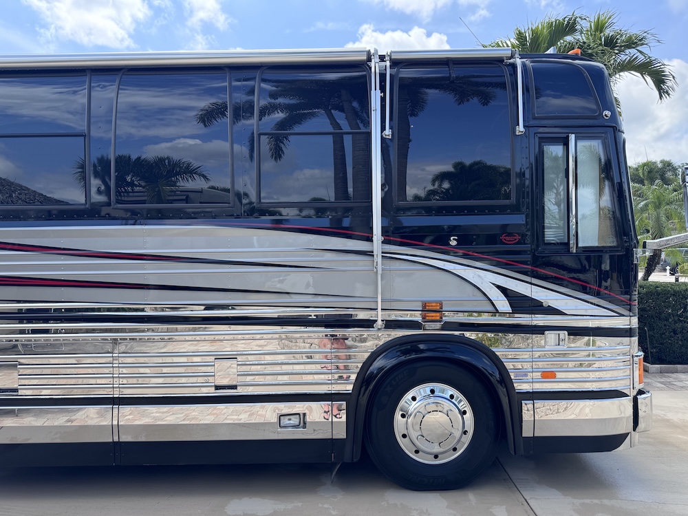 1999 Prevost Marathon XL For Sale