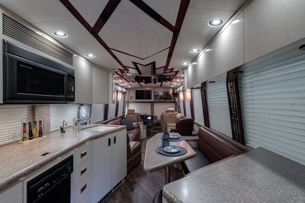 1999 Prevost Marathon XL For Sale