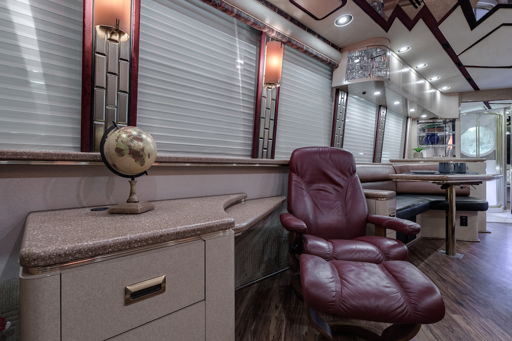 1999 Prevost Marathon XL For Sale