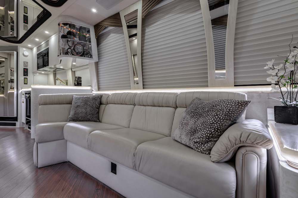 1999 Prevost Marathon XL For Sale