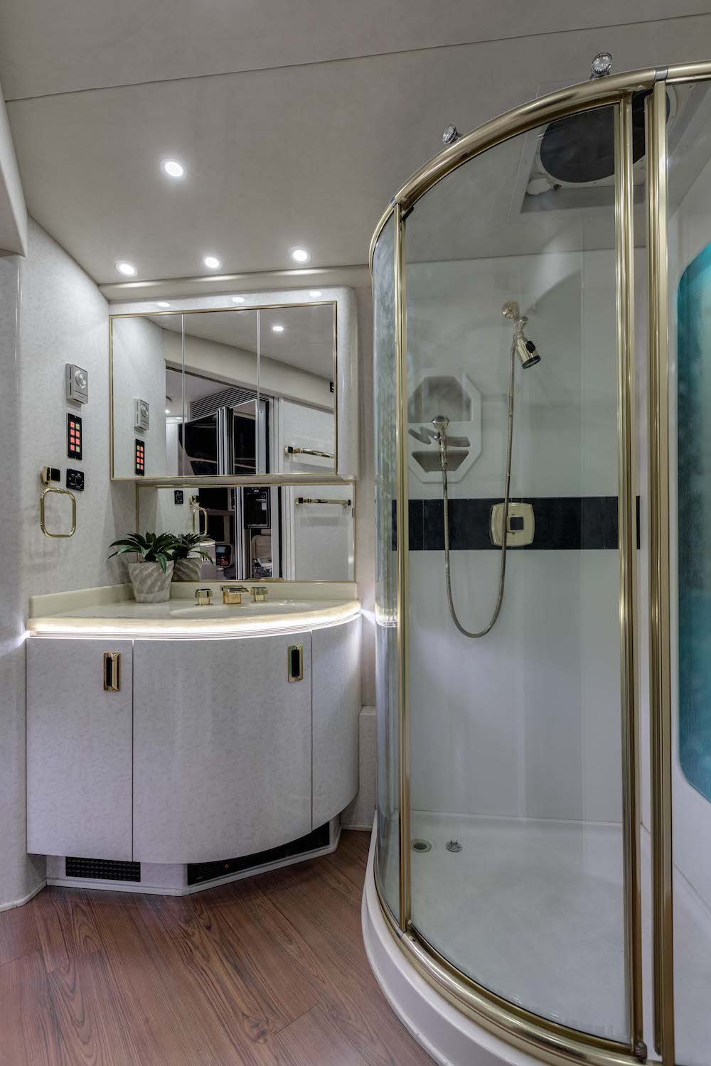 1999 Prevost Marathon XL For Sale
