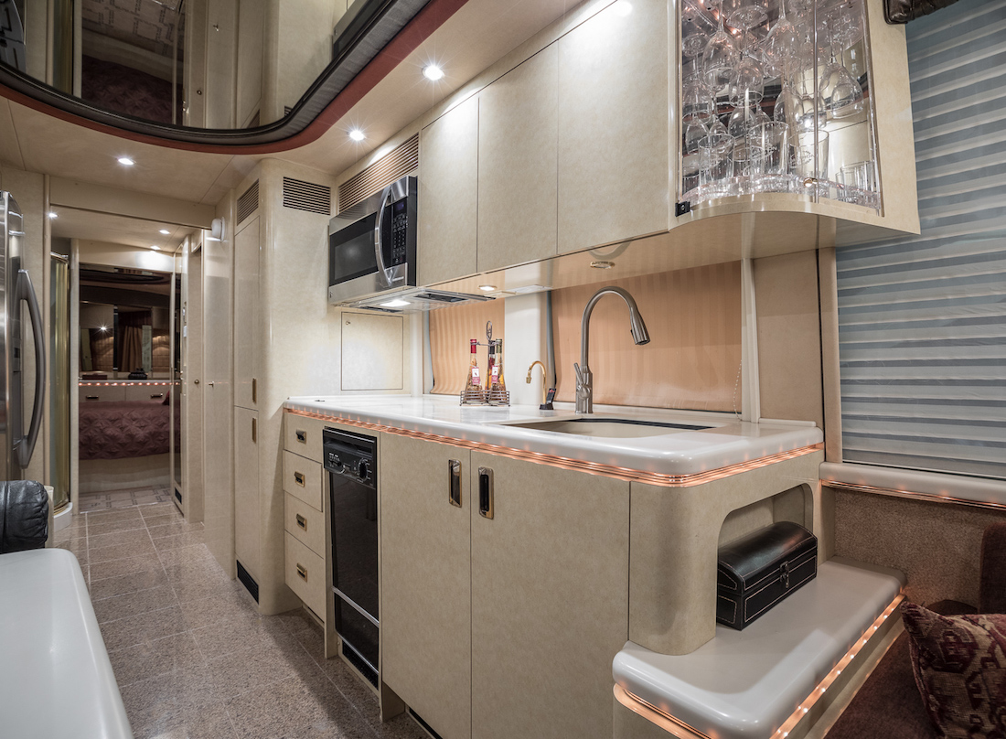 1999 Prevost Marathon XL For Sale