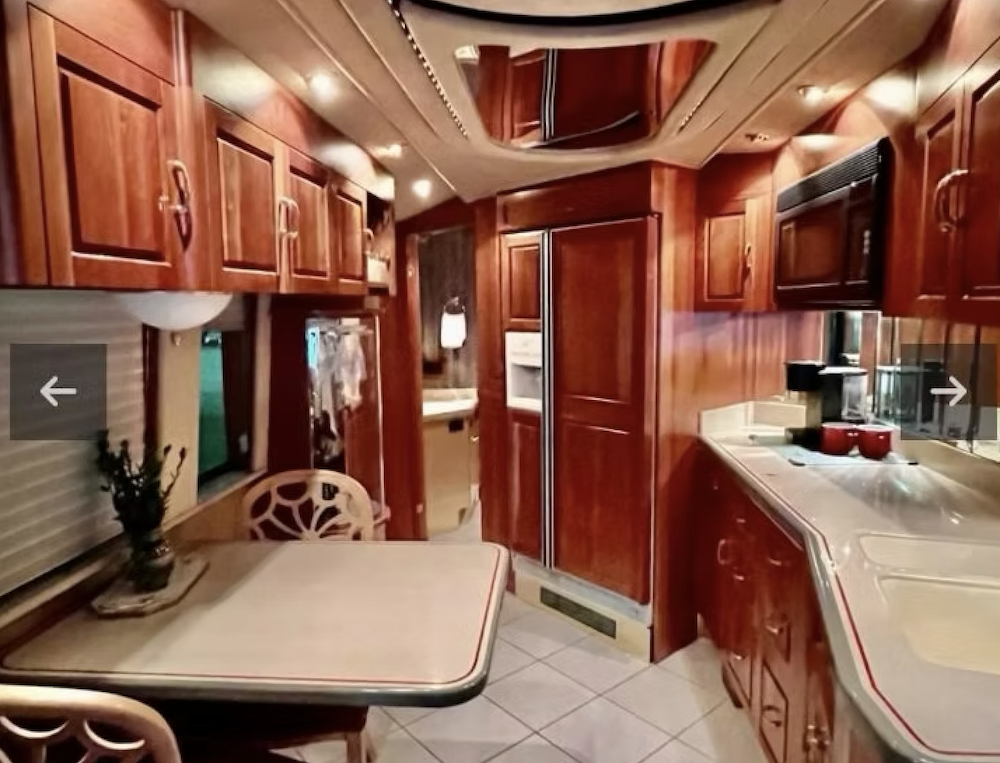 1999 Prevost Royale XL For Sale