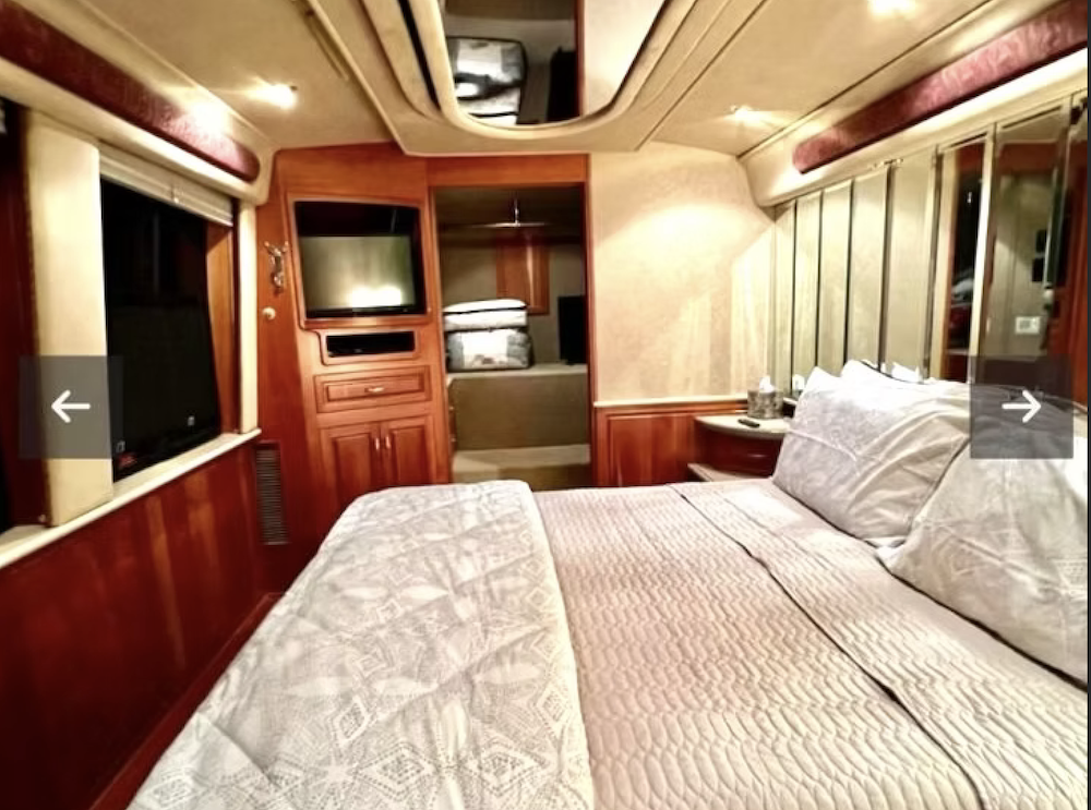 1999 Prevost Royale XL For Sale
