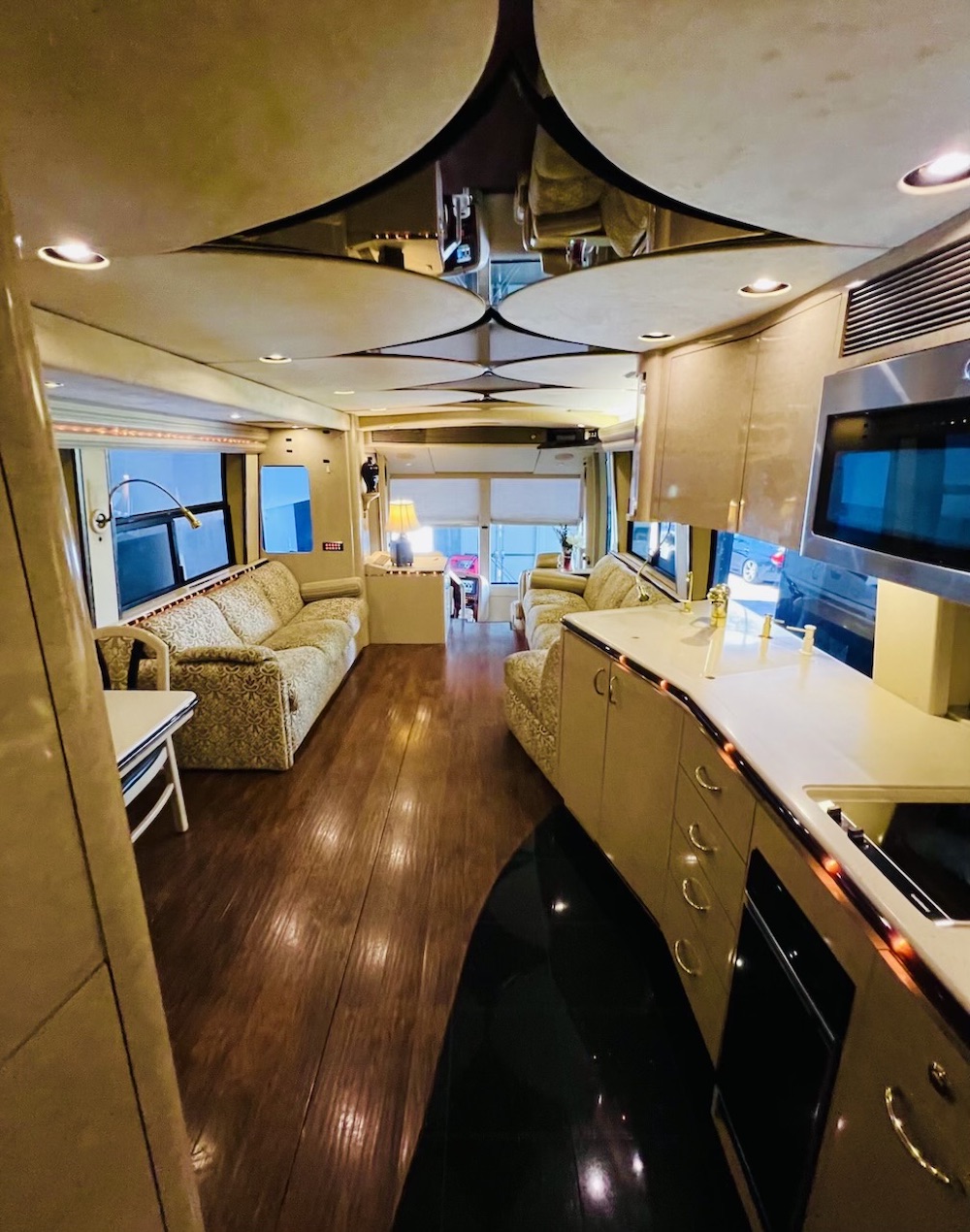 2000 Prevost Marathon H3-45Single Slide