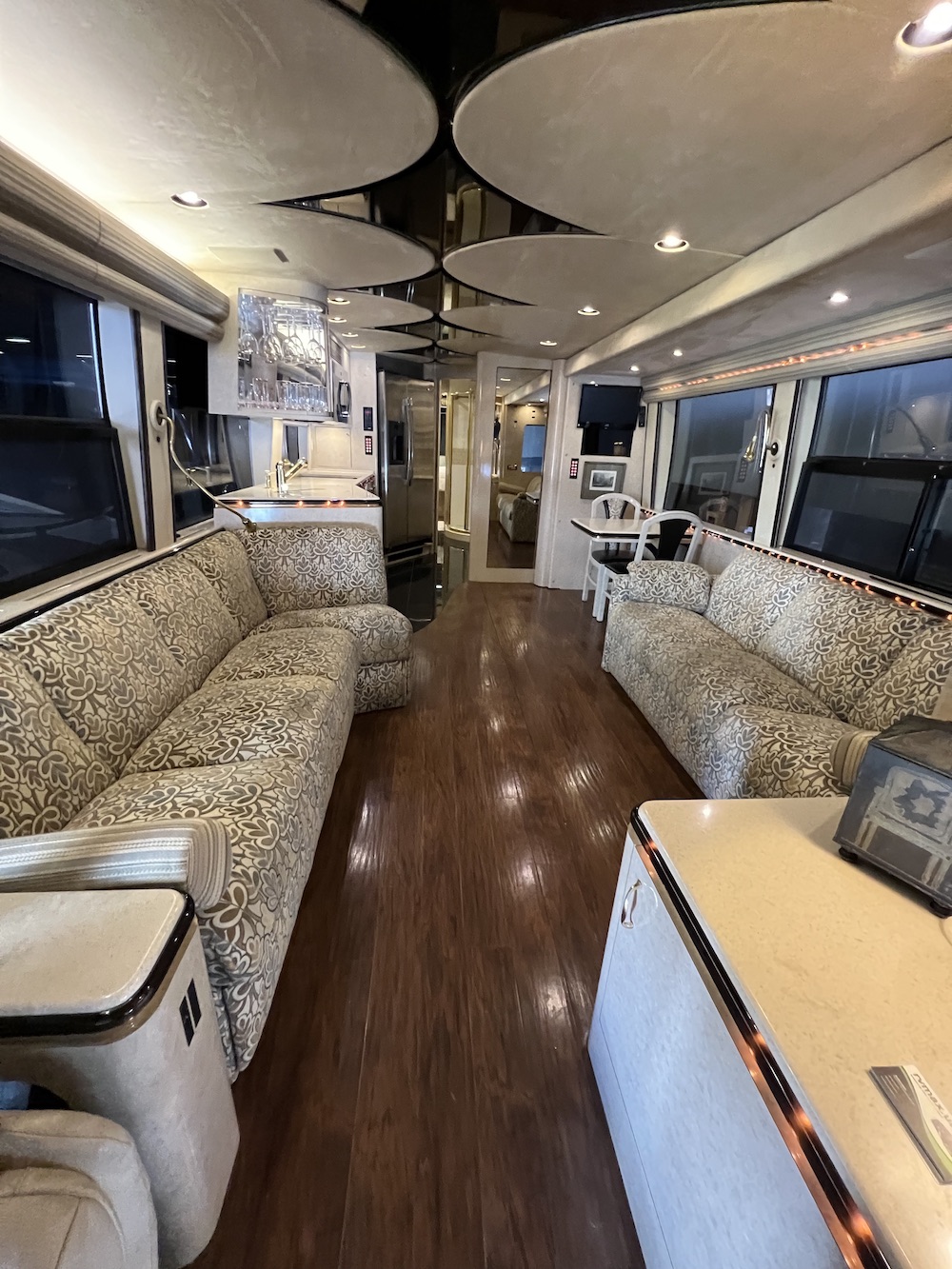 2000 Prevost Marathon H3-45Single Slide