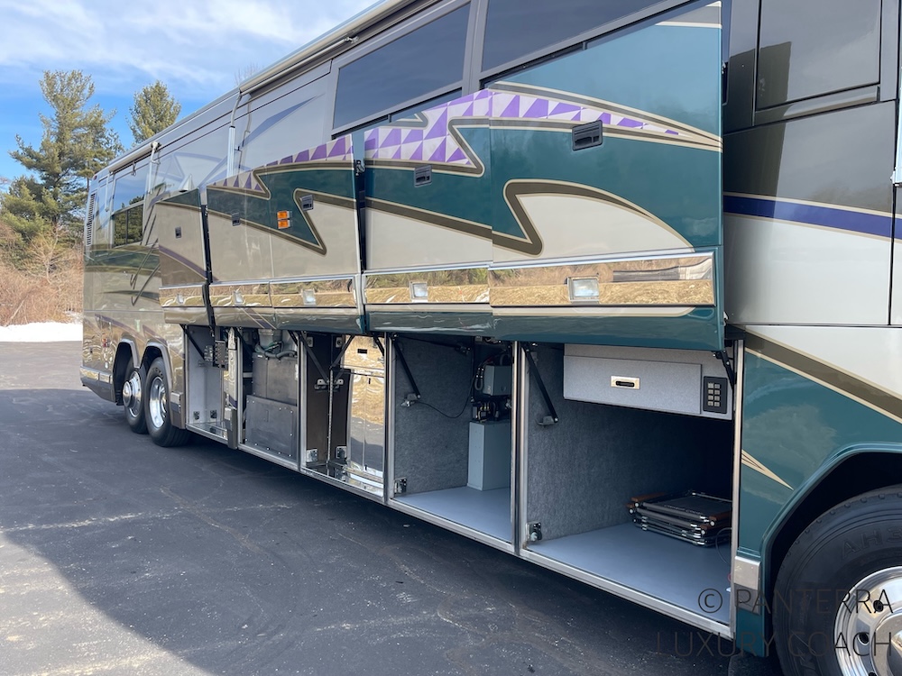 2000 Prevost Country Coach H3-45 For Sale